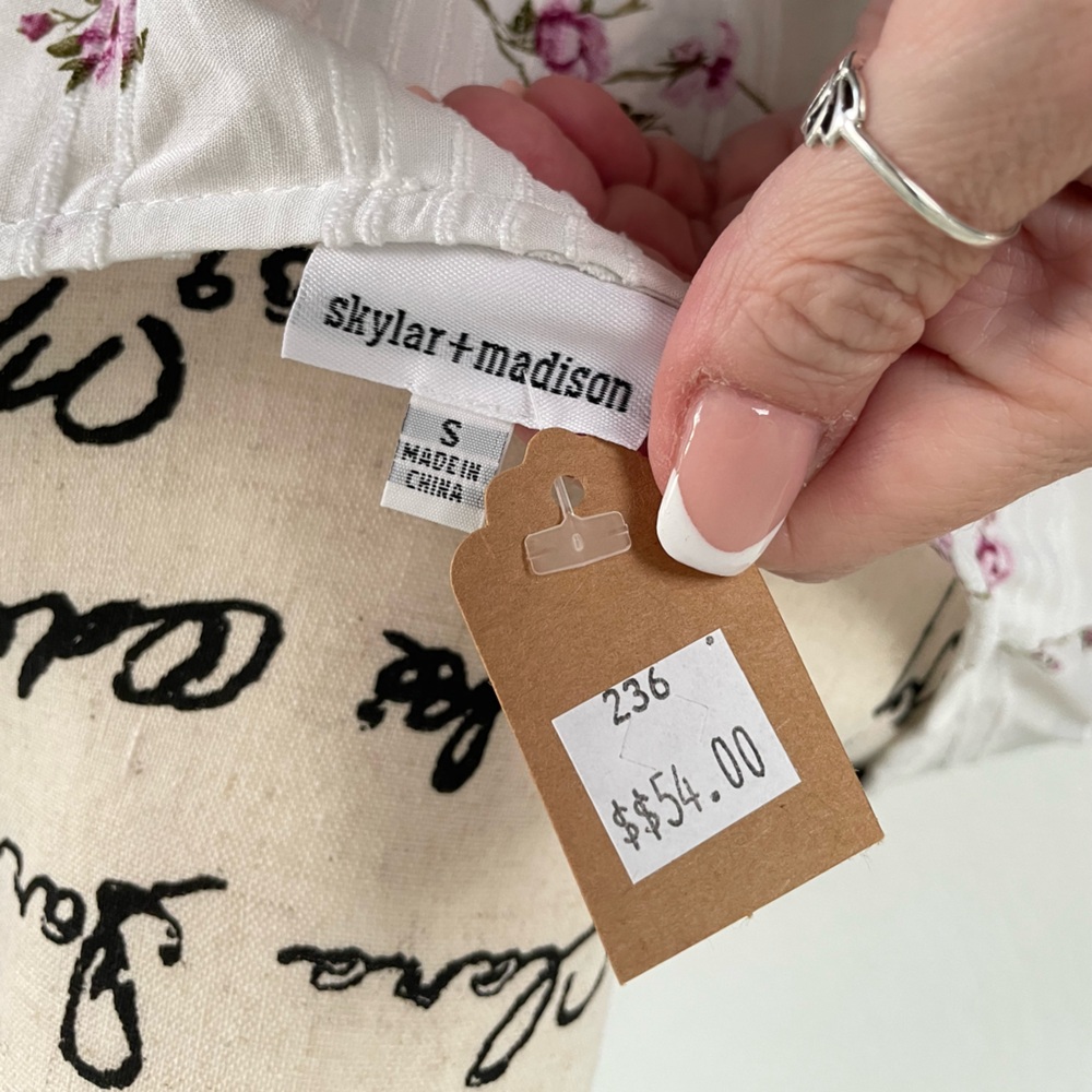 Skylar+Madison Blouse-Size Small NWT - Picture 3 of 4